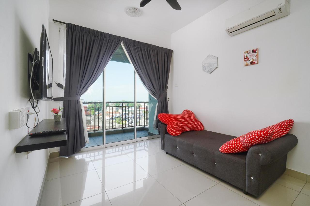 Lovely 2Br Majestic Condo 6 Pax Pool View Ipoh Extérieur photo